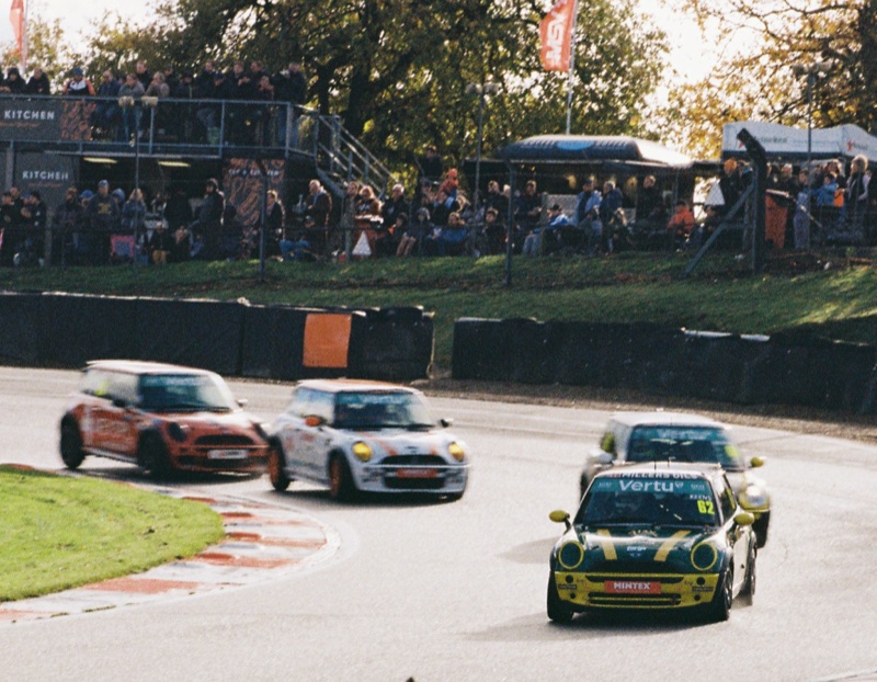 Mini racing.